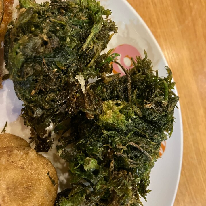 にんじんの葉とじゃこのかき揚げ